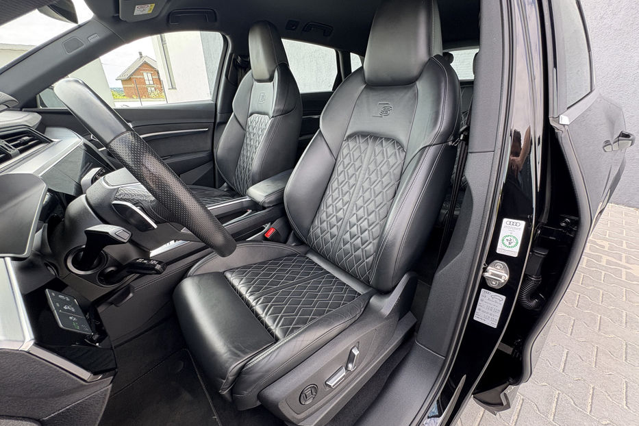 Продам Audi E-Tron E-TRON S 370KW S-LINE NE MALOV 2021 года в Львове