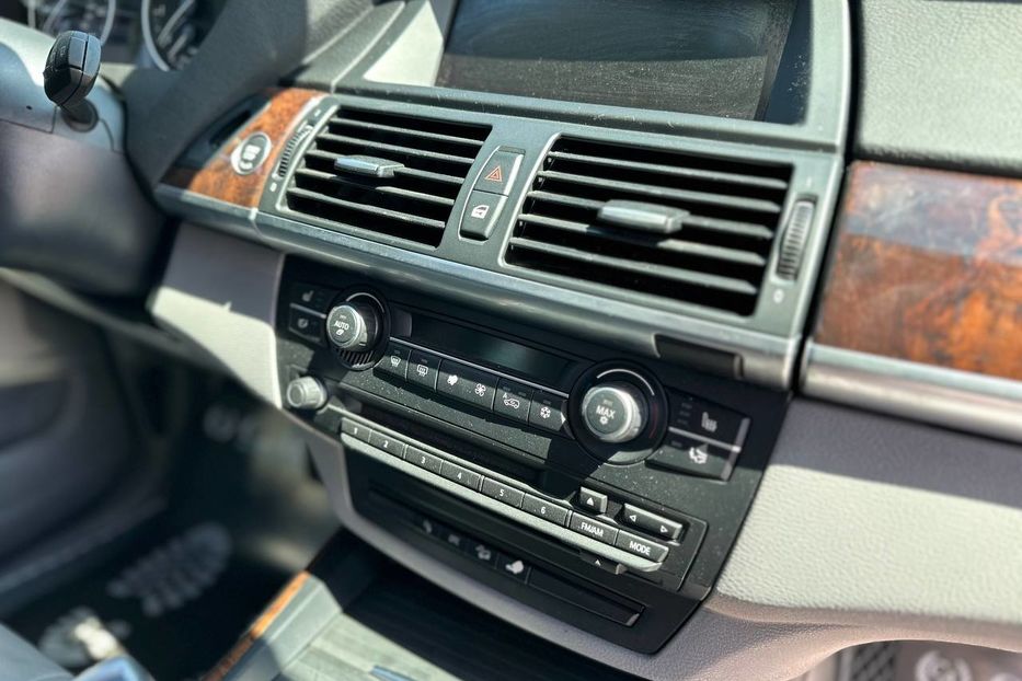Продам BMW X5 2009 года в Черновцах