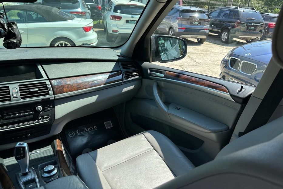 Продам BMW X5 2009 года в Черновцах