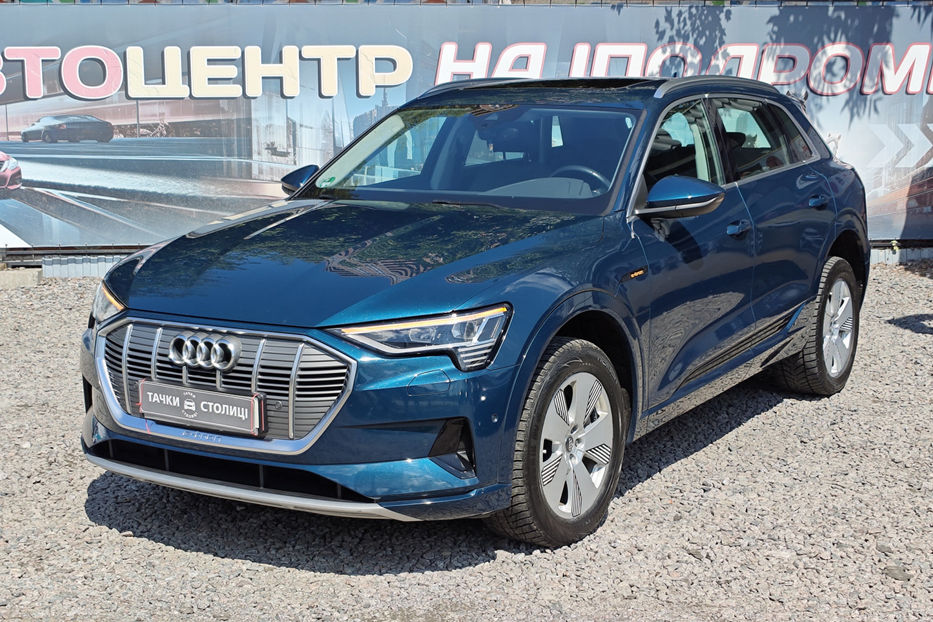 Продам Audi E-Tron 2020 года в Киеве