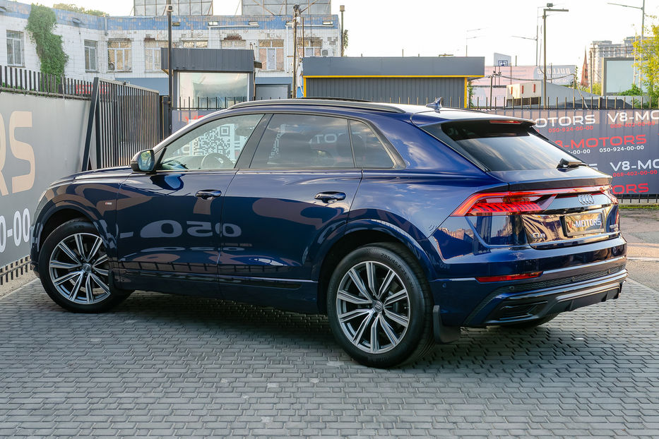 Продам Audi Q8 55TFSI S-Line 2018 года в Киеве