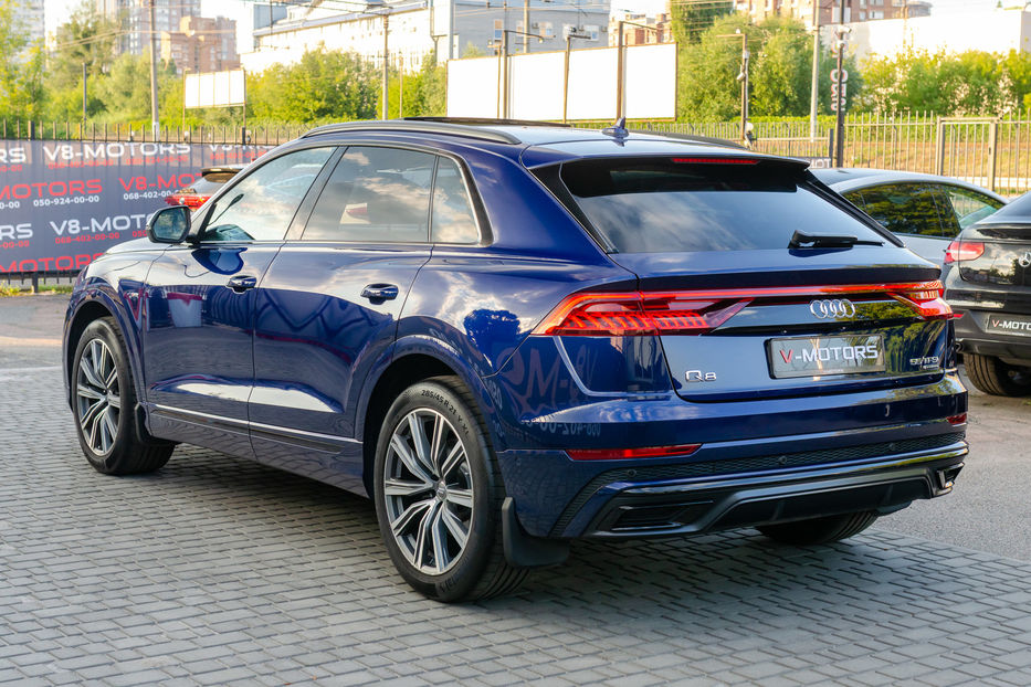 Продам Audi Q8 55TFSI S-Line 2018 года в Киеве