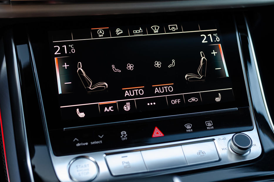 Продам Audi Q8 55TFSI S-Line 2018 года в Киеве