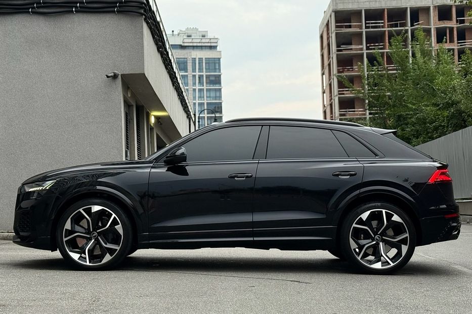 Продам Audi RS Q8 2020 года в Киеве