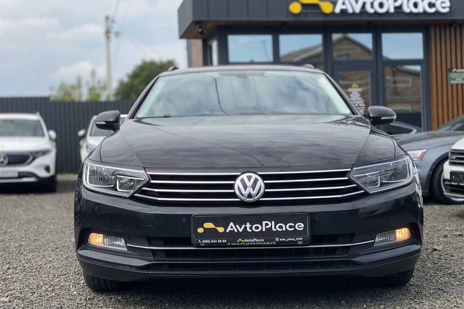 Продам Volkswagen Passat B8 2017 года в Луцке