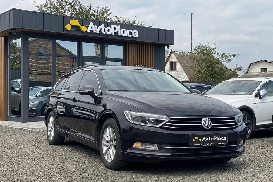 Продам Volkswagen Passat B8 2017 года в Луцке