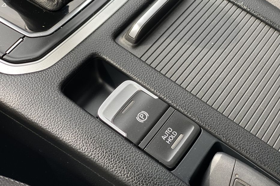 Продам Volkswagen Passat B8 2017 года в Луцке