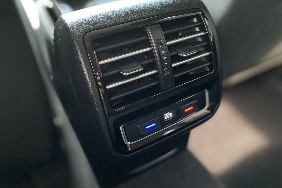 Продам Volkswagen Passat B8 2017 года в Луцке