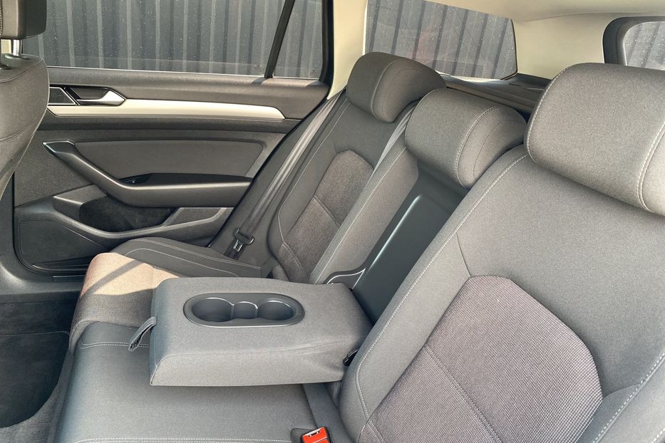 Продам Volkswagen Passat B8 2017 года в Луцке