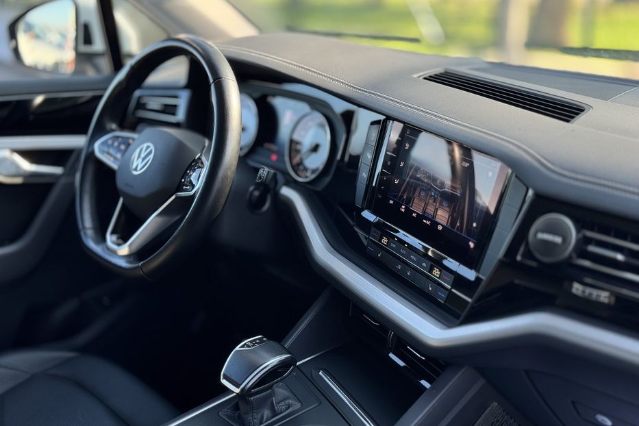 Продам Volkswagen Touareg 2021 года в г. Умань, Черкасская область