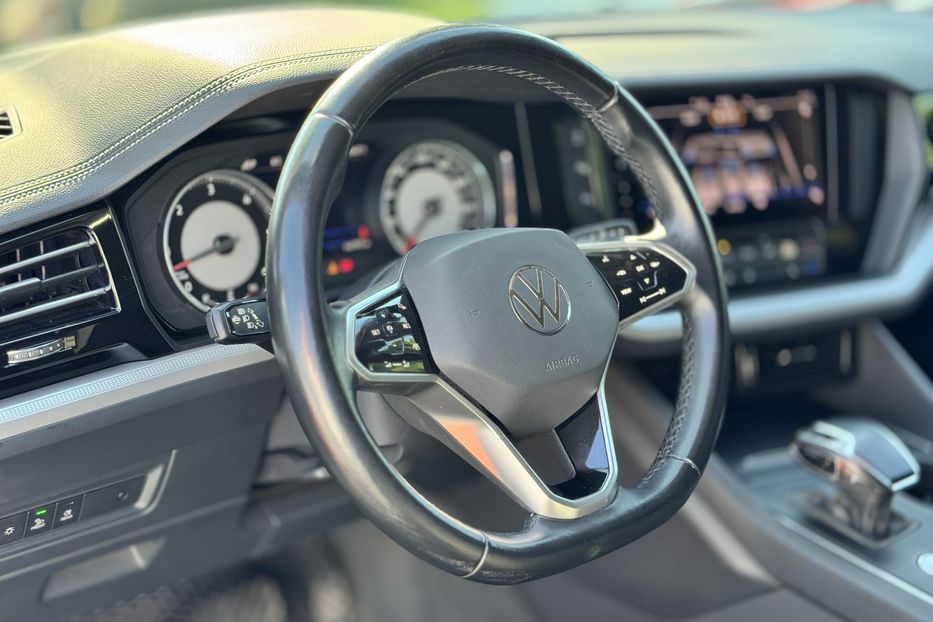 Продам Volkswagen Touareg 2021 года в г. Умань, Черкасская область