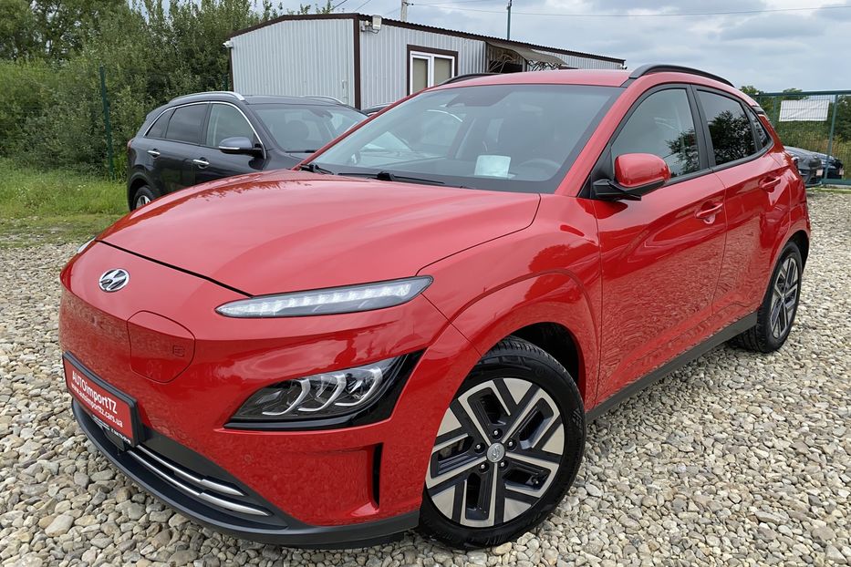 Продам Hyundai Kona 64кВтСліпізониПдгрівсиднькерма 2022 года в Львове