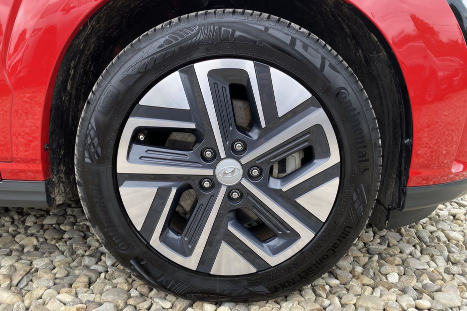 Продам Hyundai Kona 64кВтСліпізониПдгрівсиднькерма 2022 года в Львове