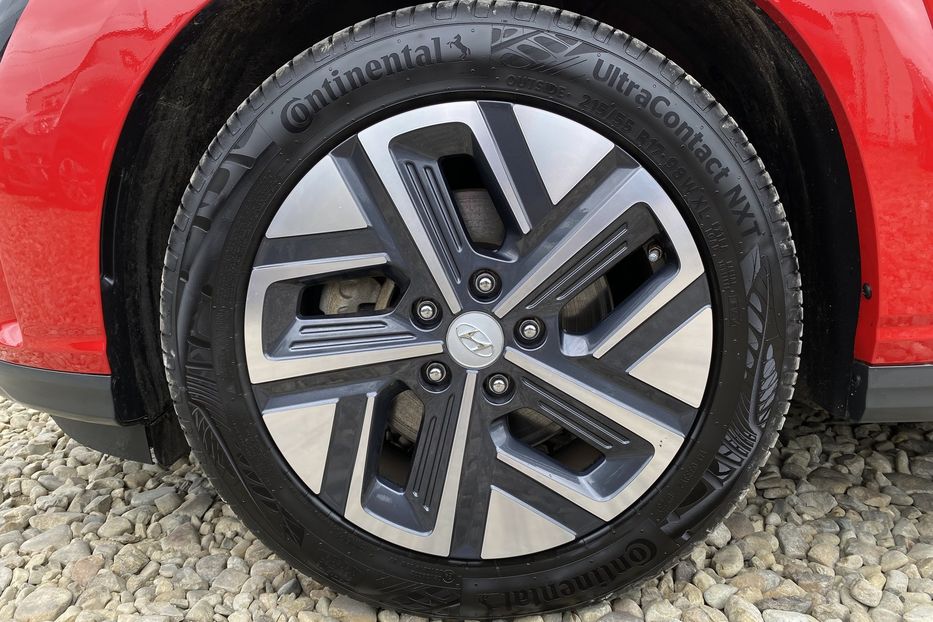Продам Hyundai Kona 64кВтСліпізониПдгрівсиднькерма 2022 года в Львове