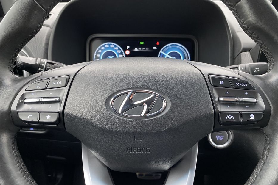 Продам Hyundai Kona 64кВтСліпізониПдгрівсиднькерма 2022 года в Львове