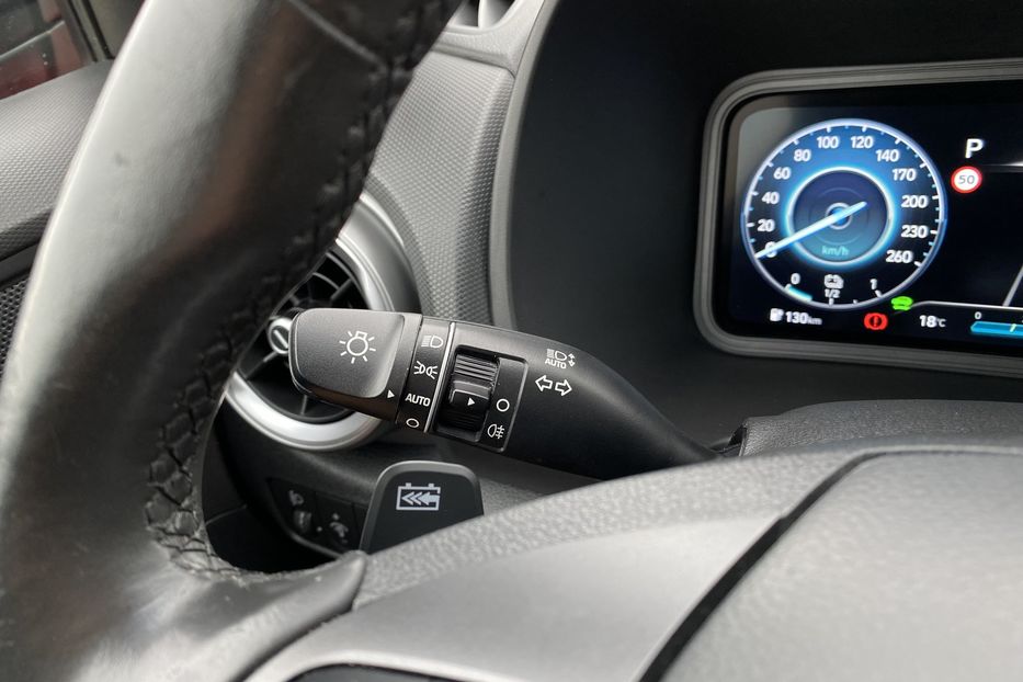 Продам Hyundai Kona 64кВтСліпізониПдгрівсиднькерма 2022 года в Львове