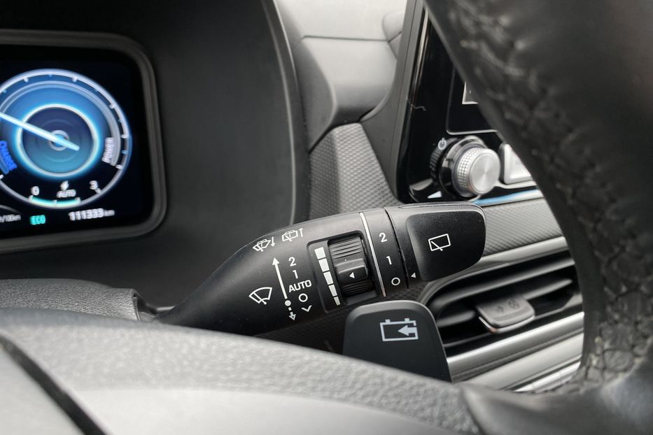 Продам Hyundai Kona 64кВтСліпізониПдгрівсиднькерма 2022 года в Львове