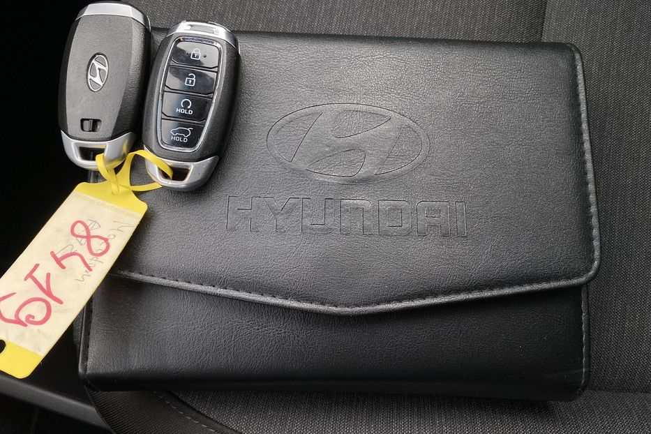 Продам Hyundai Kona 64кВтСліпізониПдгрівсиднькерма 2022 года в Львове