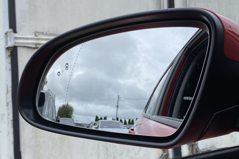 Продам Hyundai Kona 64кВтСліпізониПдгрівсиднькерма 2022 года в Львове