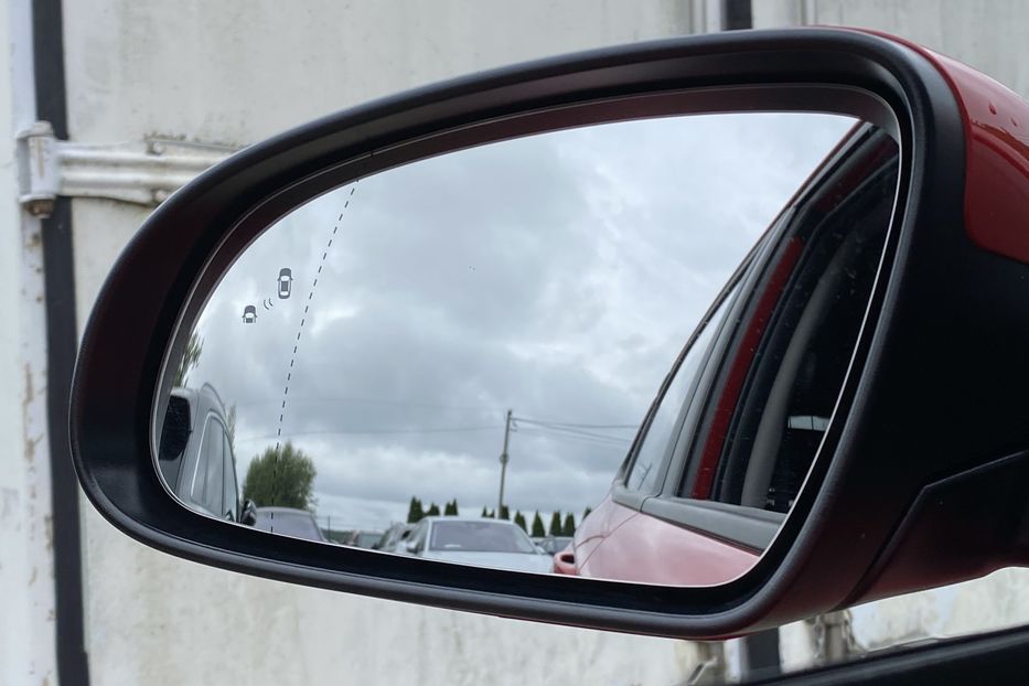 Продам Hyundai Kona 64кВтСліпізониПдгрівсиднькерма 2022 года в Львове