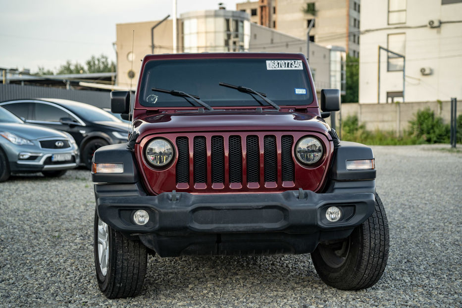 Продам Jeep Wrangler Unlimited Sport 2021 года в Черновцах