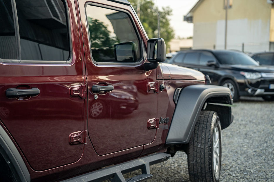 Продам Jeep Wrangler Unlimited Sport 2021 года в Черновцах