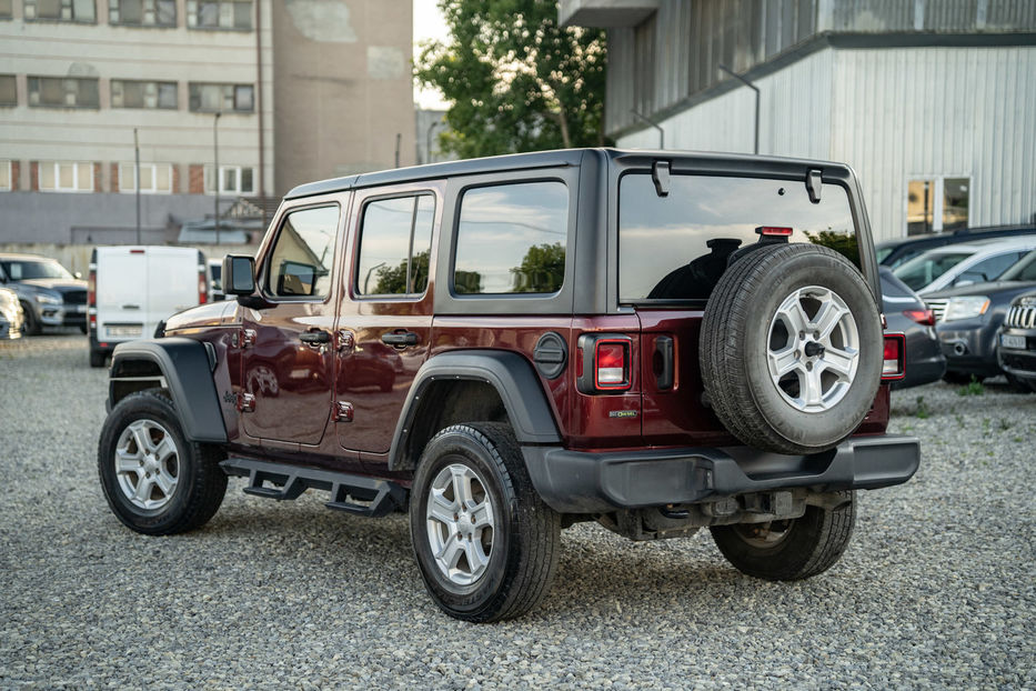 Продам Jeep Wrangler Unlimited Sport 2021 года в Черновцах