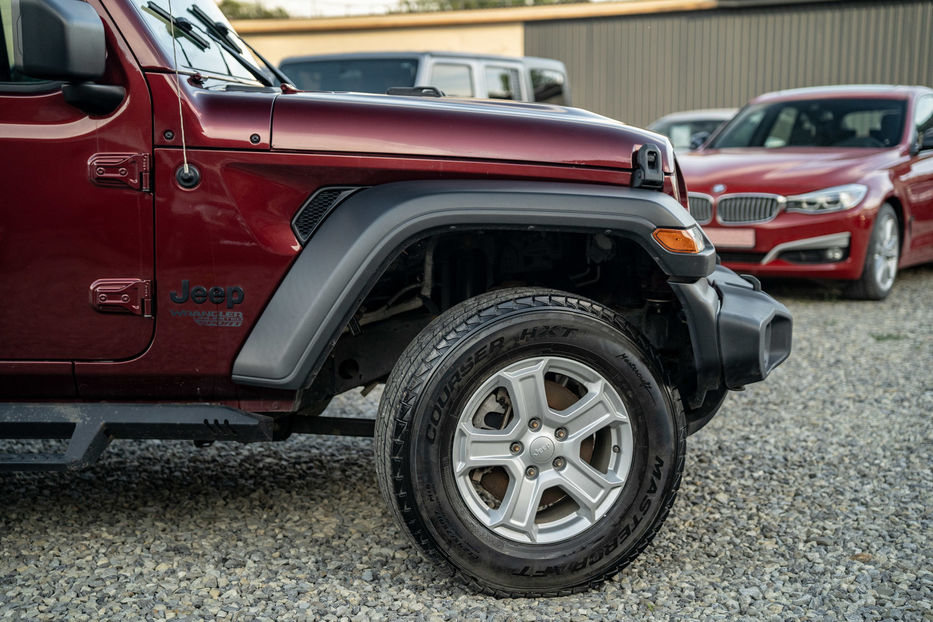 Продам Jeep Wrangler Unlimited Sport 2021 года в Черновцах