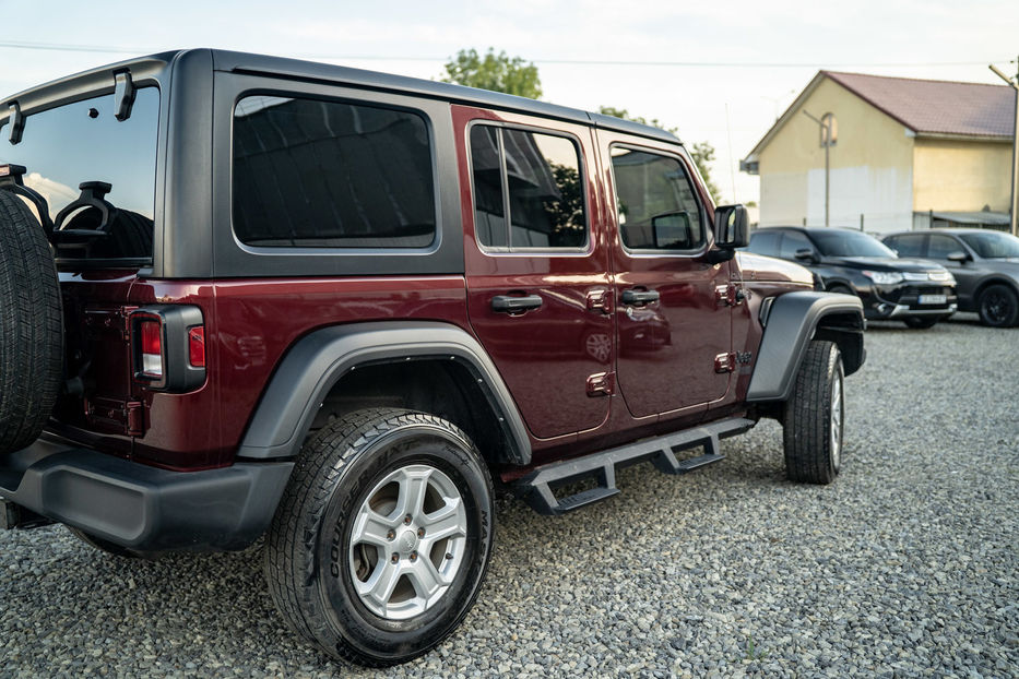 Продам Jeep Wrangler Unlimited Sport 2021 года в Черновцах