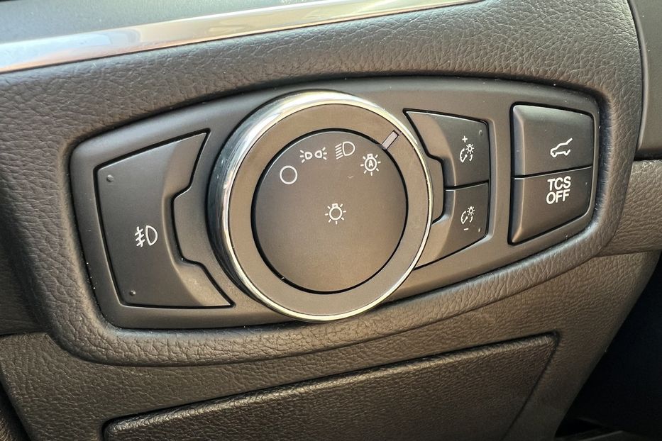 Продам Ford Edge TITANIUM (KOMIS) 2021 года в г. Умань, Черкасская область