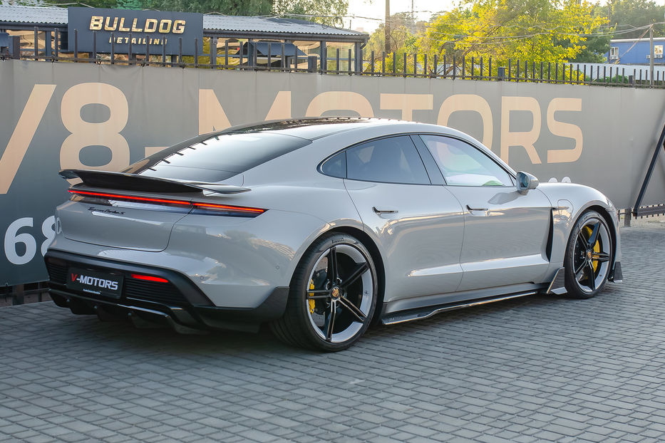 Продам Porsche Taycan Turbo S 2021 года в Киеве