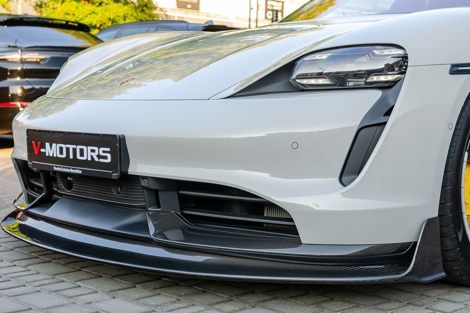 Продам Porsche Taycan Turbo S 2021 года в Киеве