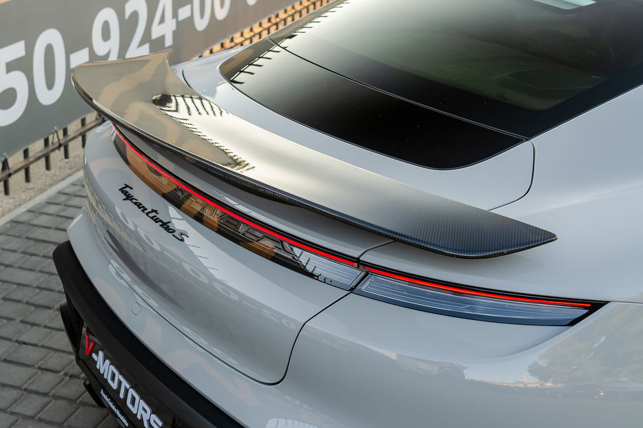 Продам Porsche Taycan Turbo S 2021 года в Киеве