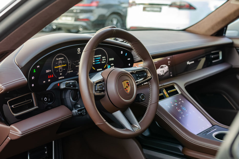 Продам Porsche Taycan Turbo S 2021 года в Киеве
