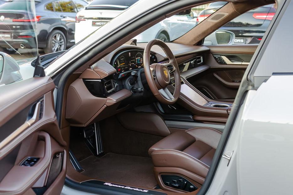 Продам Porsche Taycan Turbo S 2021 года в Киеве
