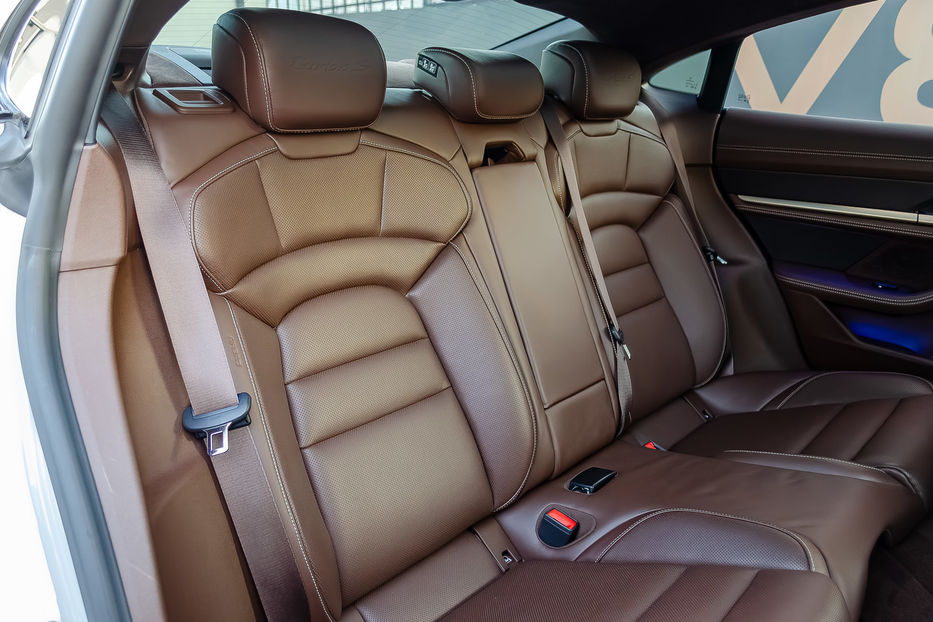 Продам Porsche Taycan Turbo S 2021 года в Киеве