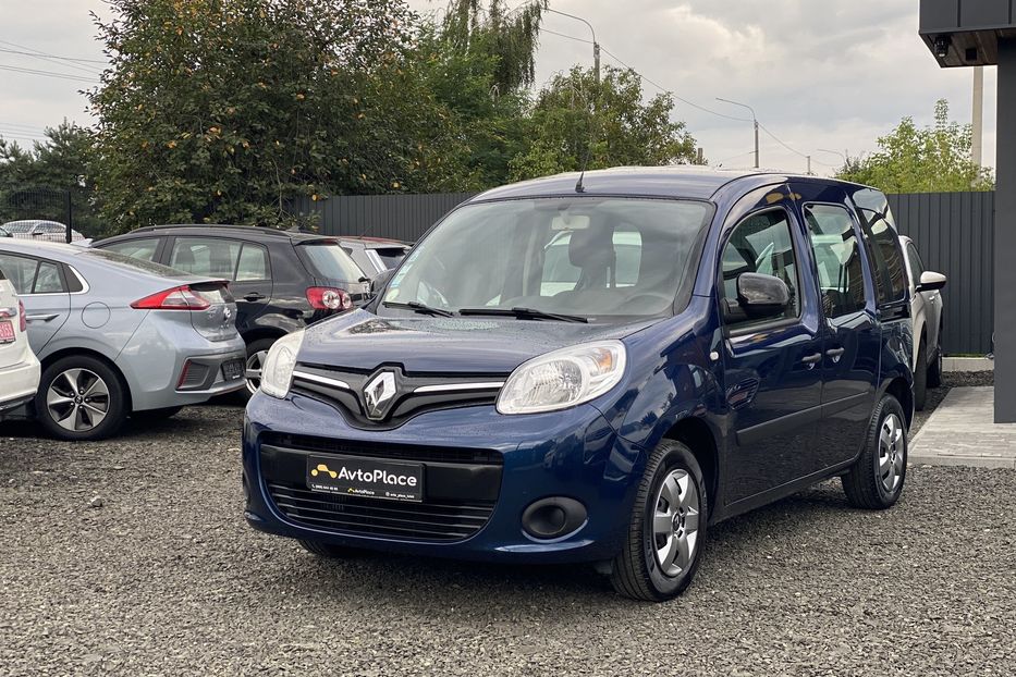 Продам Renault Kangoo пасс. 5 місць 2018 года в Луцке