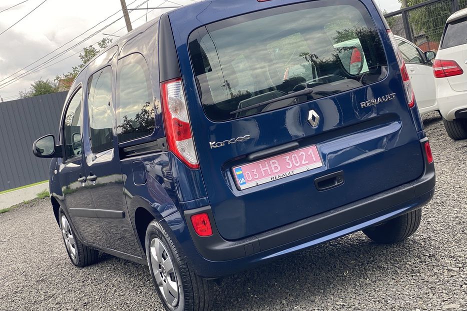 Продам Renault Kangoo пасс. 5 місць 2018 года в Луцке