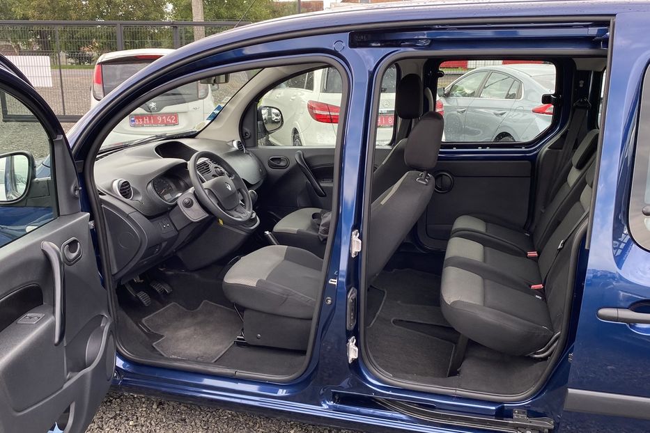 Продам Renault Kangoo пасс. 5 місць 2018 года в Луцке
