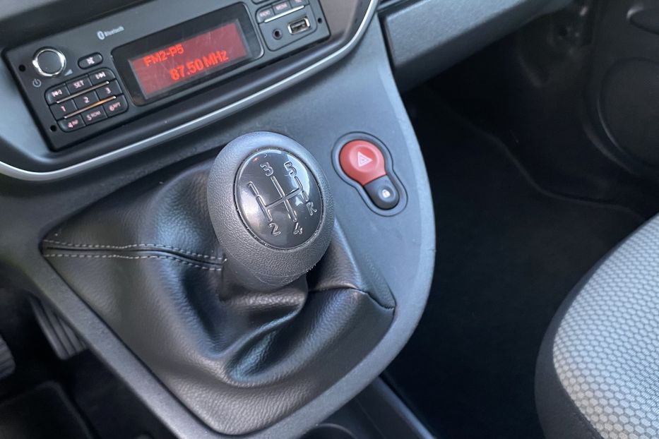 Продам Renault Kangoo пасс. 5 місць 2018 года в Луцке