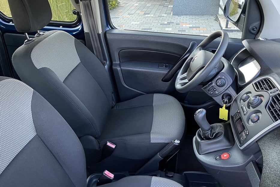 Продам Renault Kangoo пасс. 5 місць 2018 года в Луцке