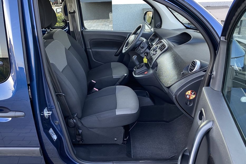Продам Renault Kangoo пасс. 5 місць 2018 года в Луцке