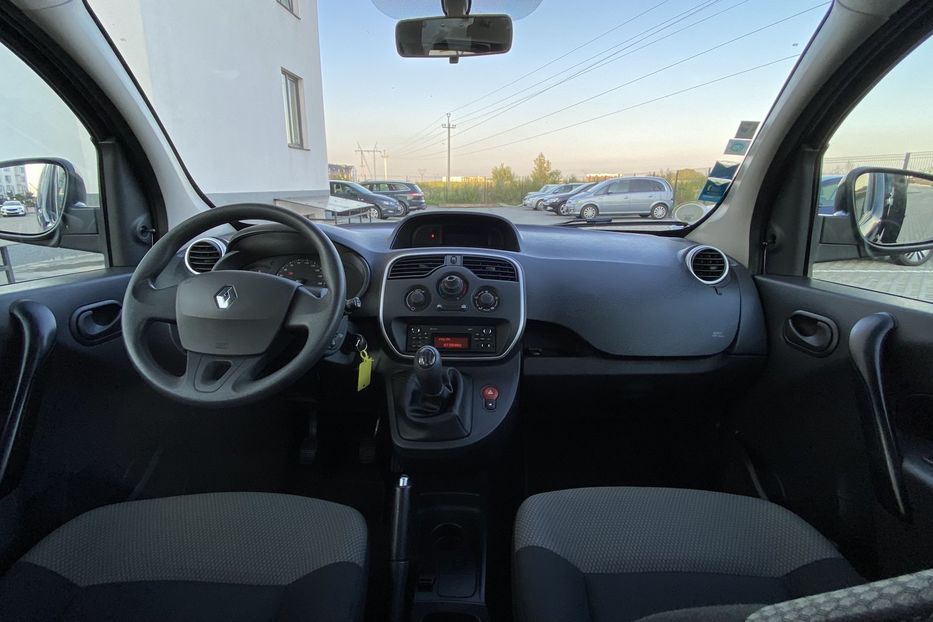 Продам Renault Kangoo пасс. 5 місць 2018 года в Луцке