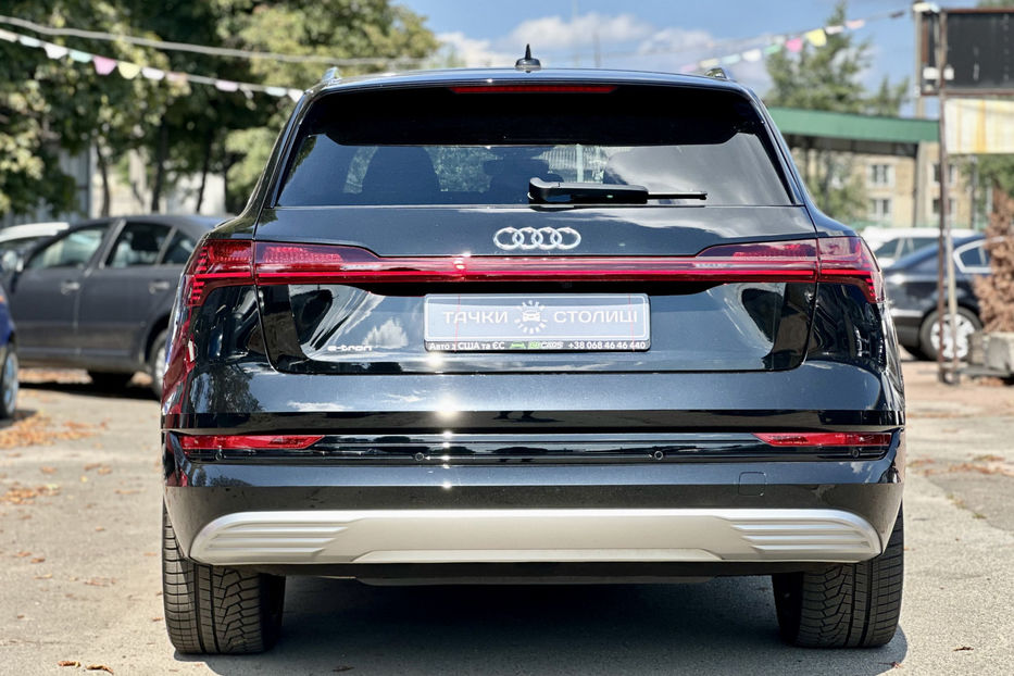 Продам Audi E-Tron 2019 года в Киеве