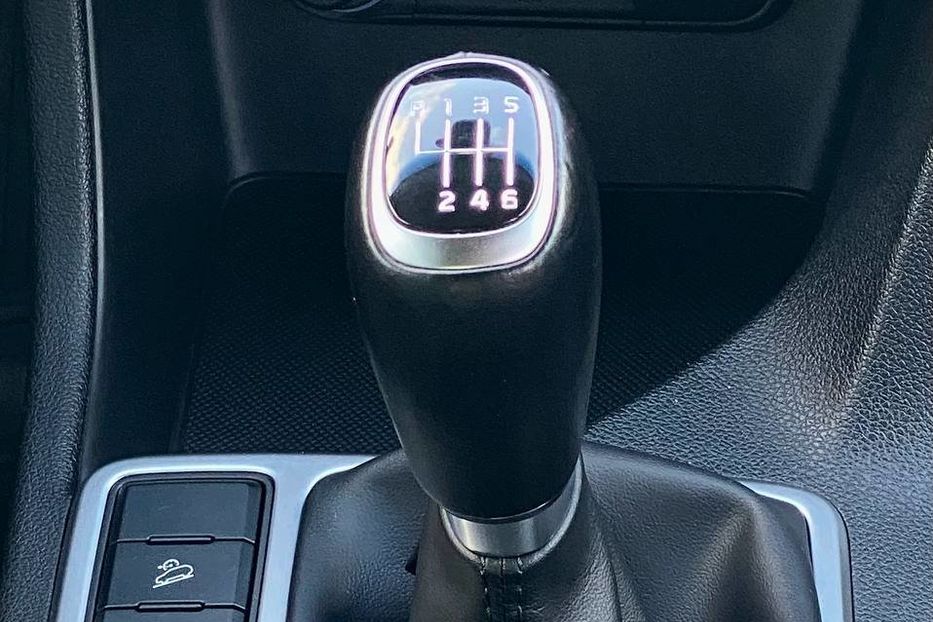 Продам Kia Sportage 2019 года в Днепре