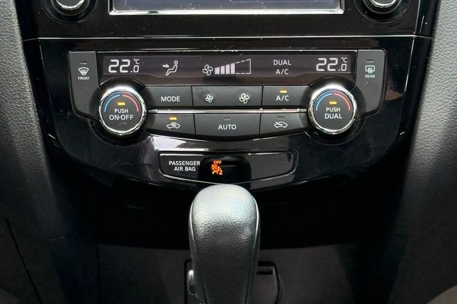 Продам Nissan Rogue 2015 года в Днепре