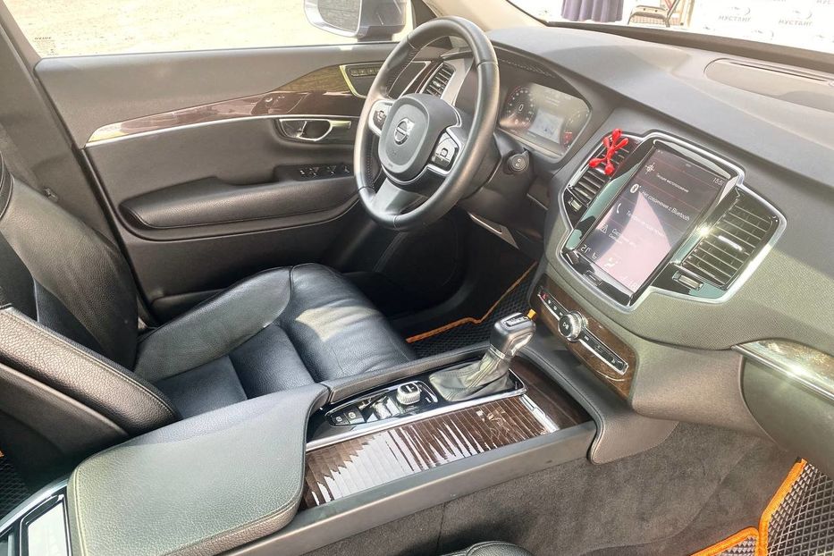 Продам Volvo XC90 2015 года в Днепре