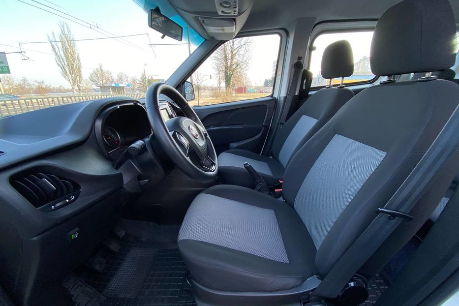 Продам Fiat Doblo пасс. 2017 года в Днепре
