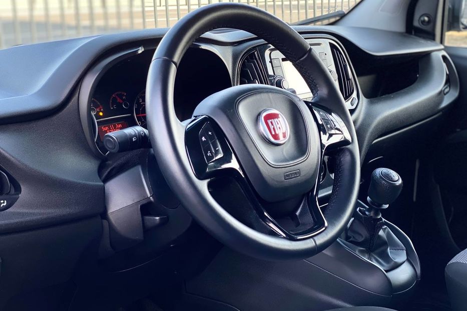 Продам Fiat Doblo пасс. 2017 года в Днепре