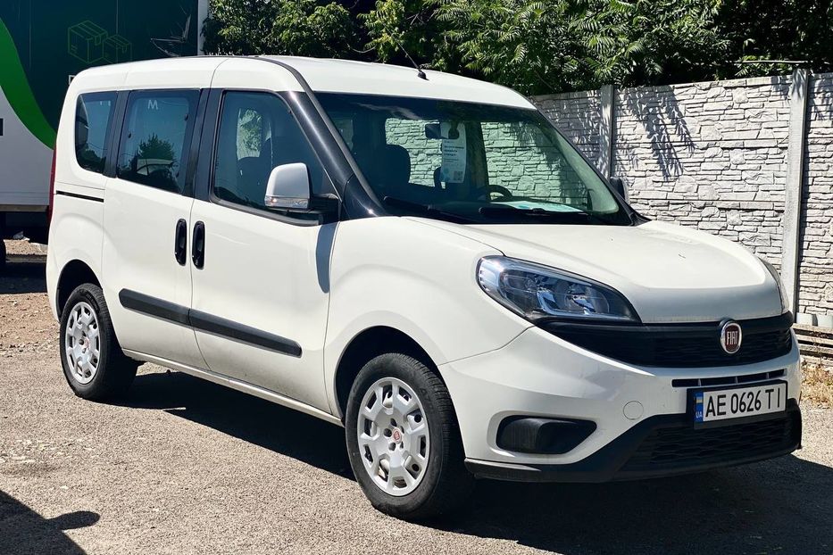Продам Fiat Doblo пасс. 2017 года в Днепре